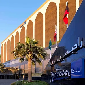 Radisson Blu Hotel, 5* Riad