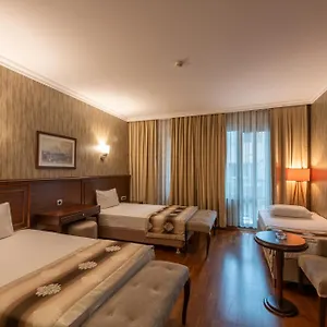 Nova Plaza Boutique & فندق